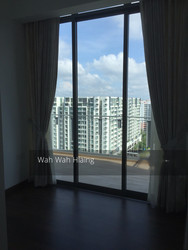 the-luxurie photo thumbnail #3